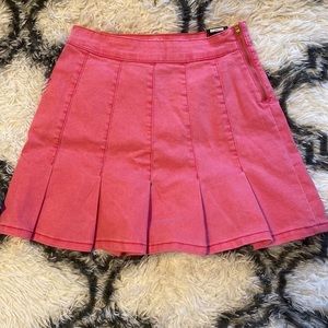 Pink girls skit never worn